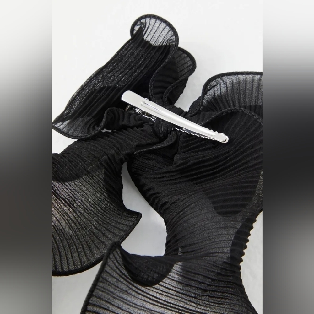 NWT Free People Black Rizzo Crinkled Bow - Picture 5 of 12